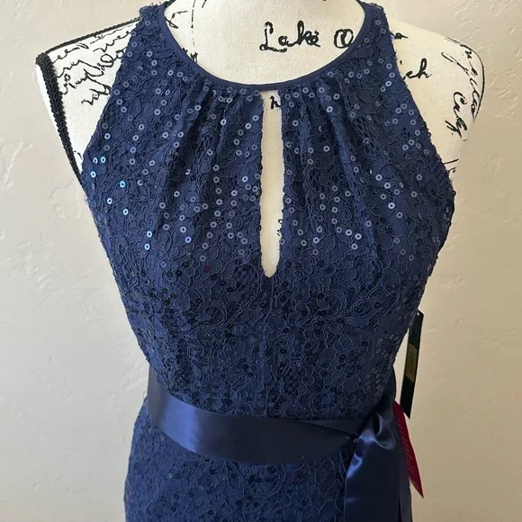 Tahari NWT ASL Halter Sequined Evening Gown Dress Size 2